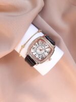 ساعت چرمی مربع